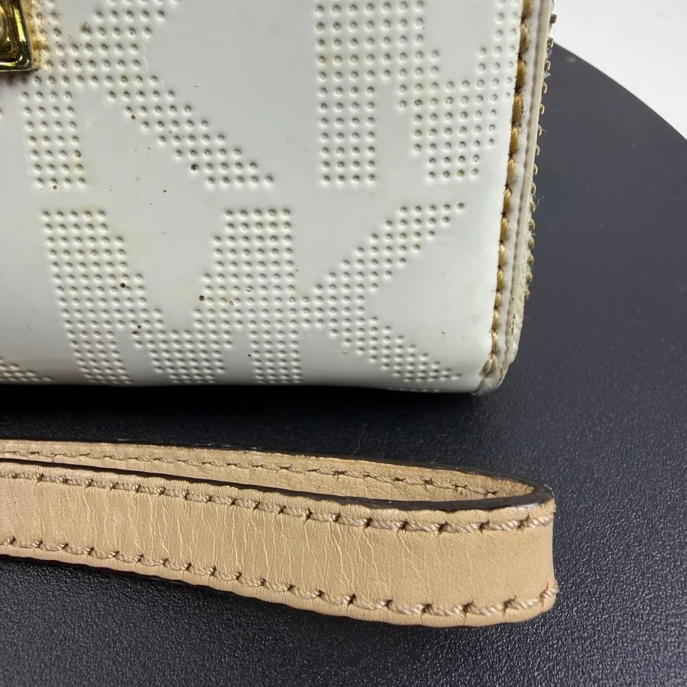 Michael Kors White Monogram Patent Leather Zip Around Wristlet Wallet Gold Logo